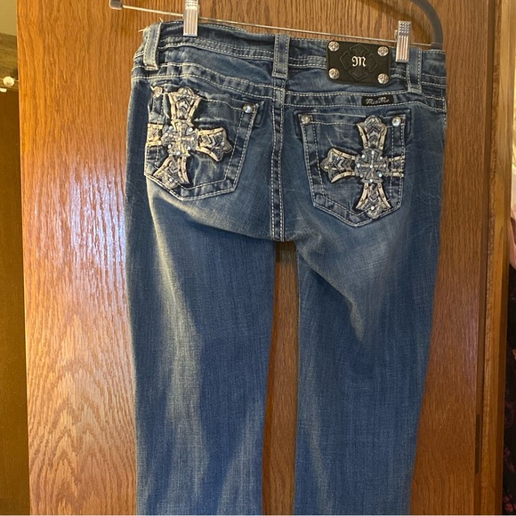 Miss me relaxed low rise bootcut jeans size 27 inseam 34 with rhinestone crosses - Picture 9 of 9
